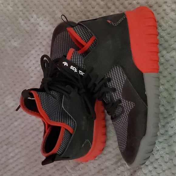 Addidas - Picture 4 of 4